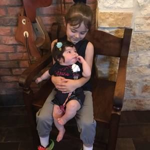 Meet your Posher, Eva